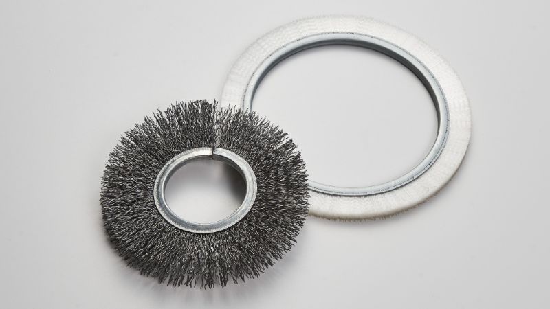 Ring brushes